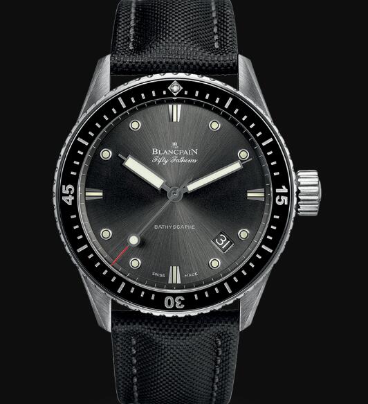 Review Blancpain Fifty Fathoms Watch Review Bathyscaphe Replica Watch 5000 1110 B52A